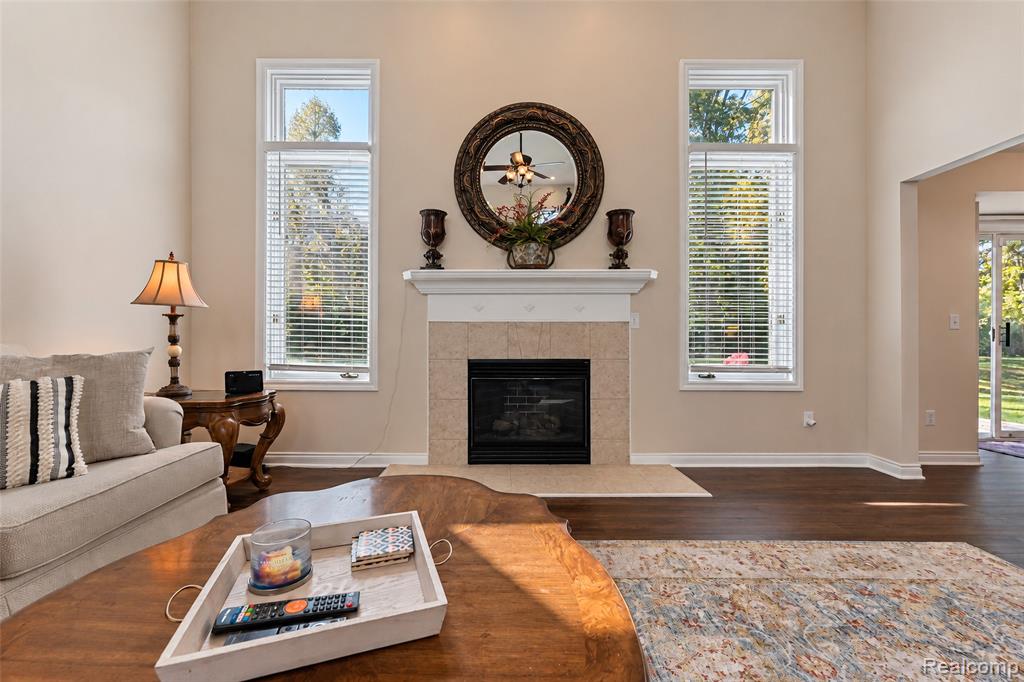 26729 Hawthorne Boulevard Property Photo 12