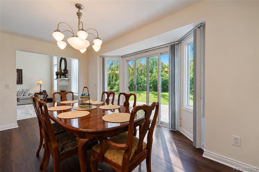 26729 Hawthorne Boulevard Property Photo 18