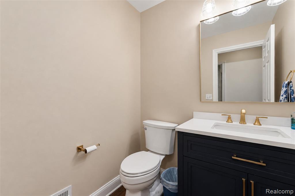 26729 Hawthorne Boulevard Property Photo 24