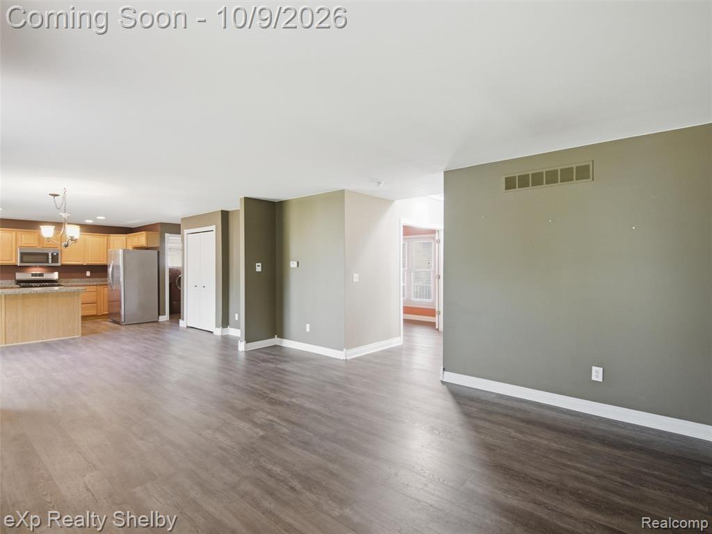 73927 Madison Street Property Photo 9