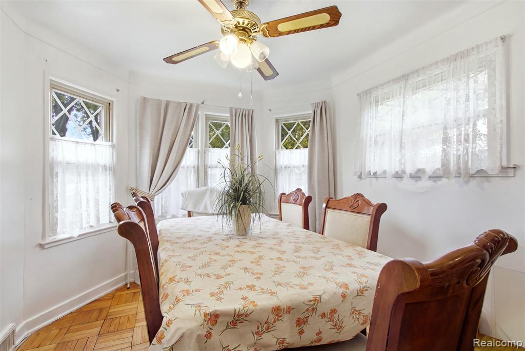 202 Riverside Drive Property Photo 8