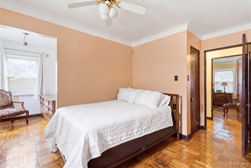 202 Riverside Drive Property Photo 18