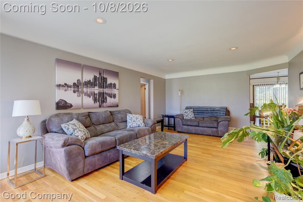 4529 Sudbury Drive Property Photo 2
