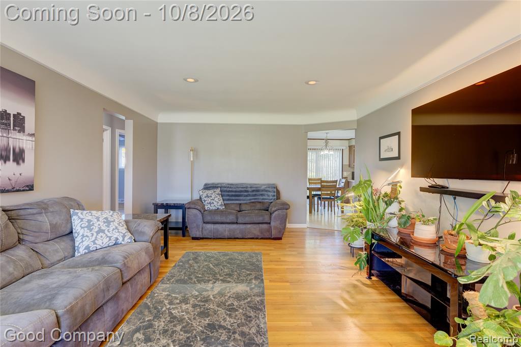 4529 Sudbury Drive Property Photo 3