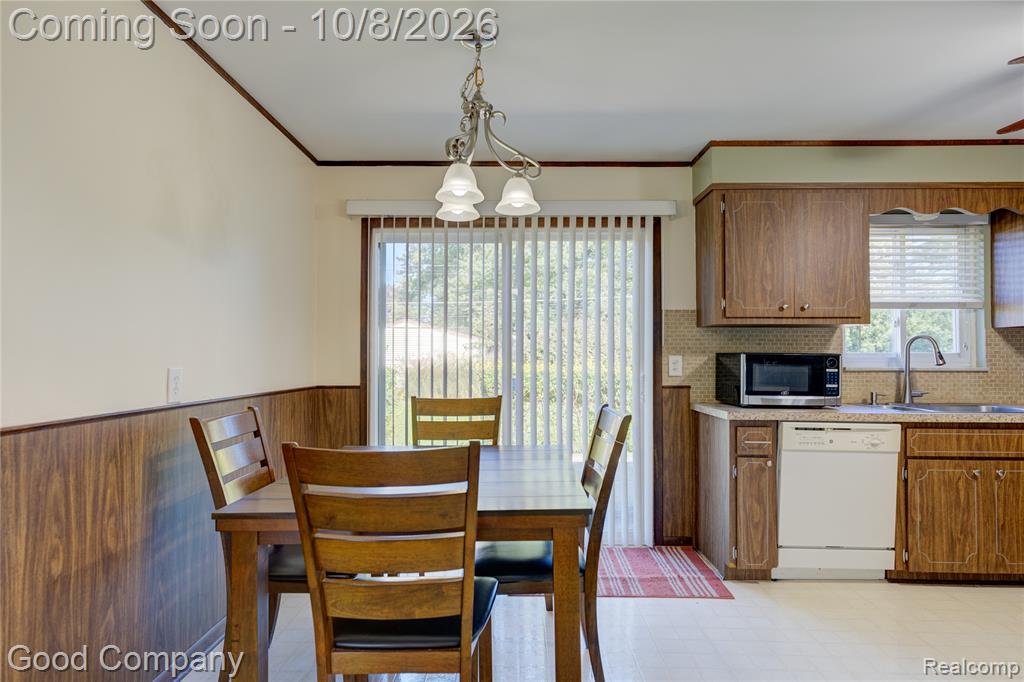 4529 Sudbury Drive Property Photo 10