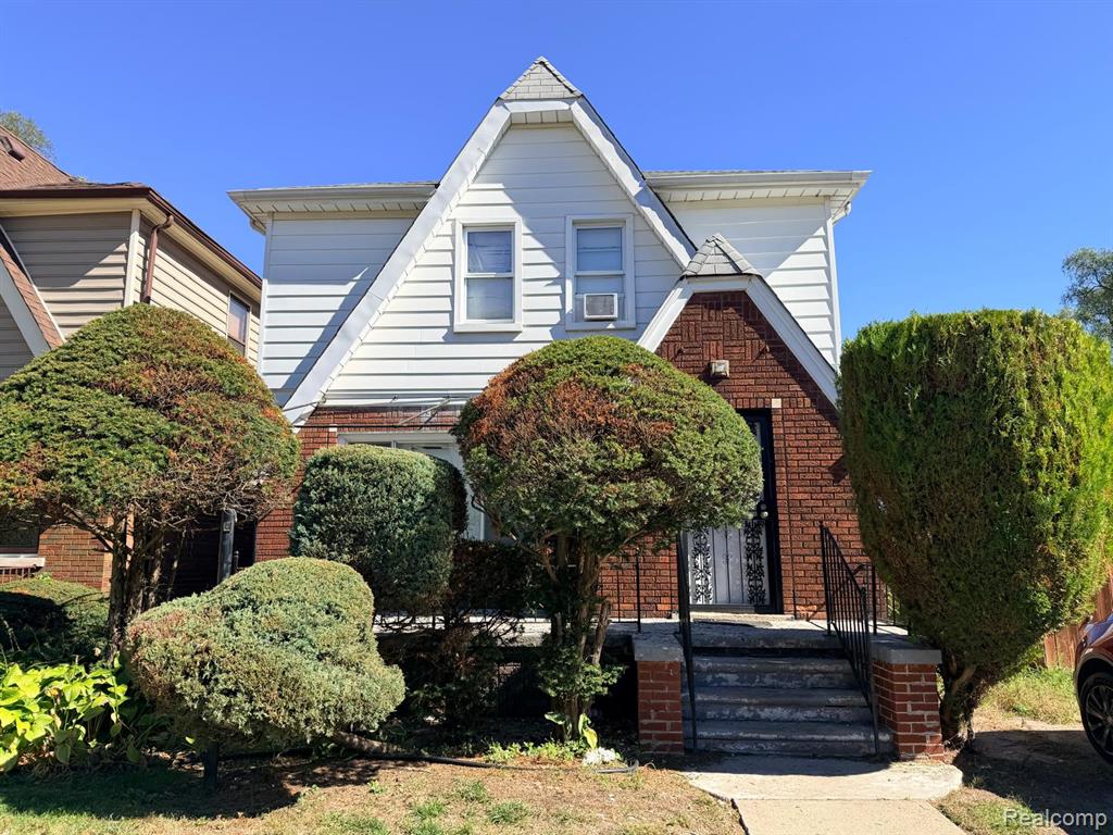 16814 Lilac Street Property Photo 1