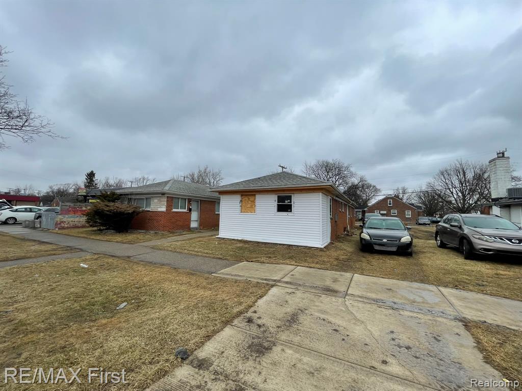 12216 Morang Drive Property Photo 5
