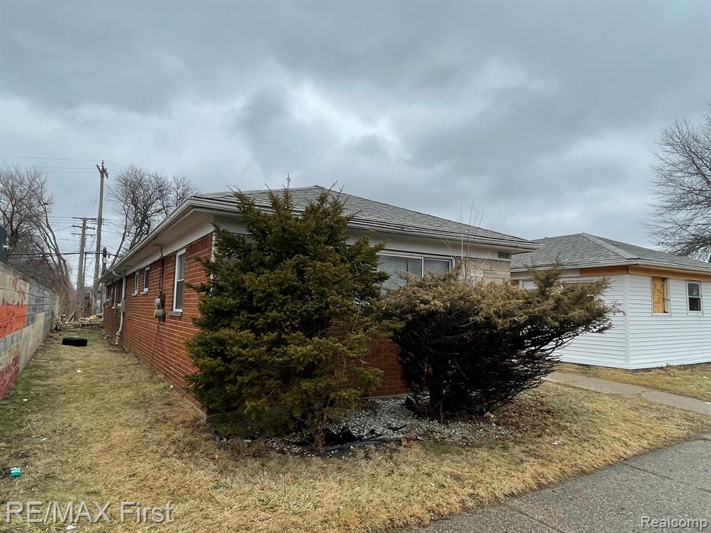 12216 Morang Drive Property Photo 8