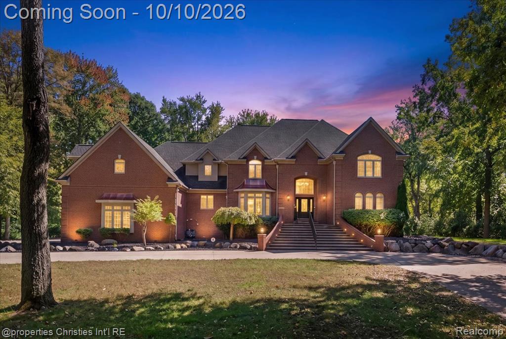 6986 Montgomery Drive Property Photo 1