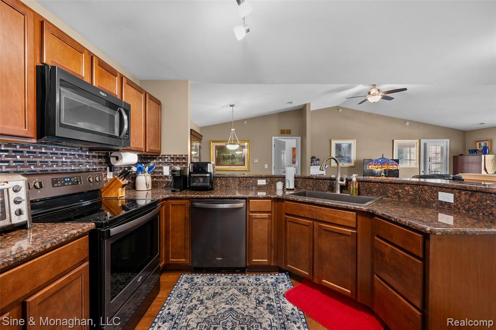 29782 Fox Run Circle Property Photo 12