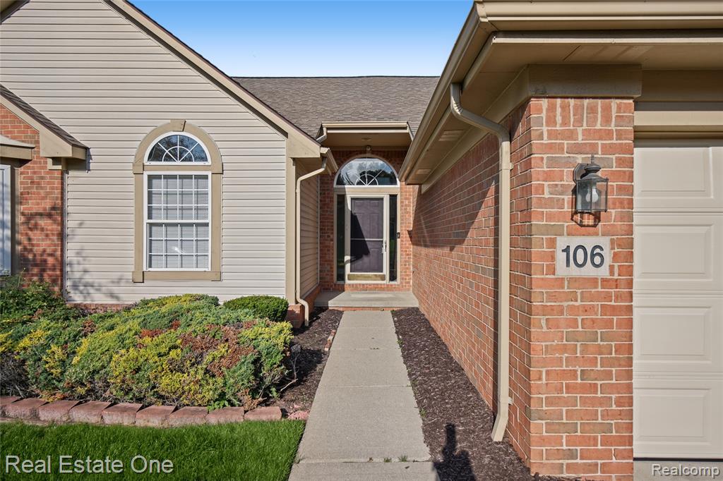 106 Shore Brook Lane Property Photo 1