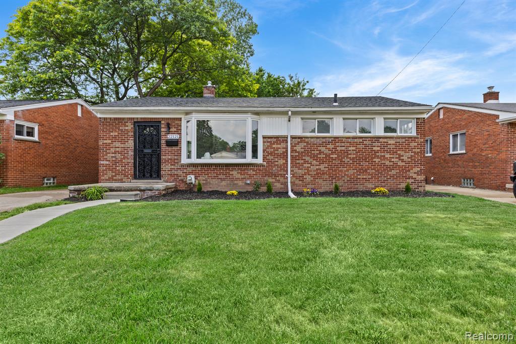 22121 Whitmore Street Property Photo 1