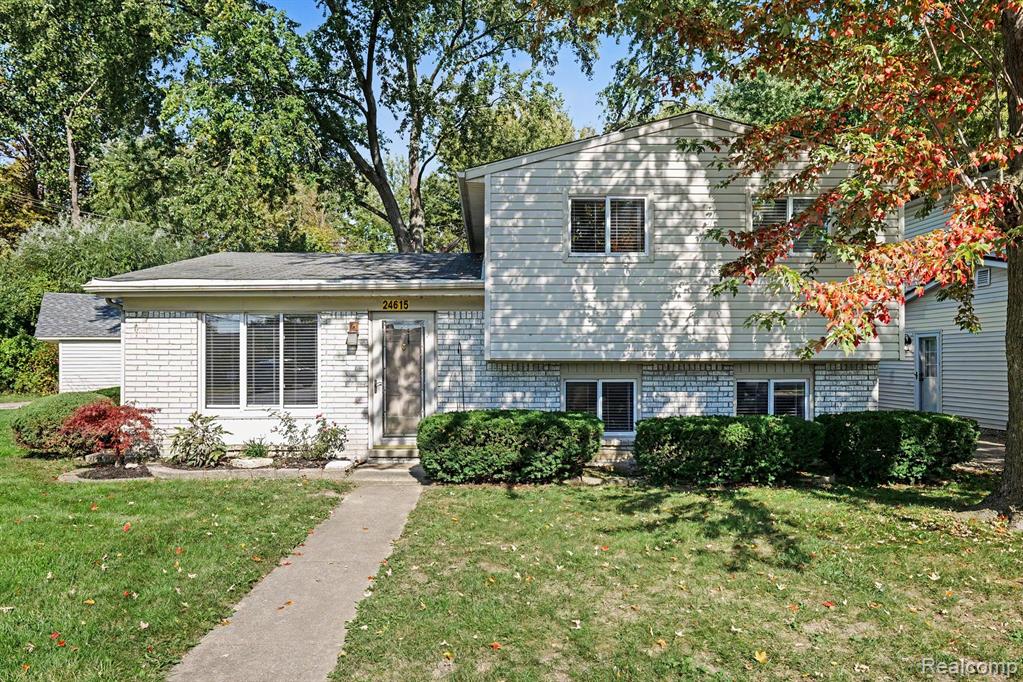 24615 Orchid Street Property Photo 1