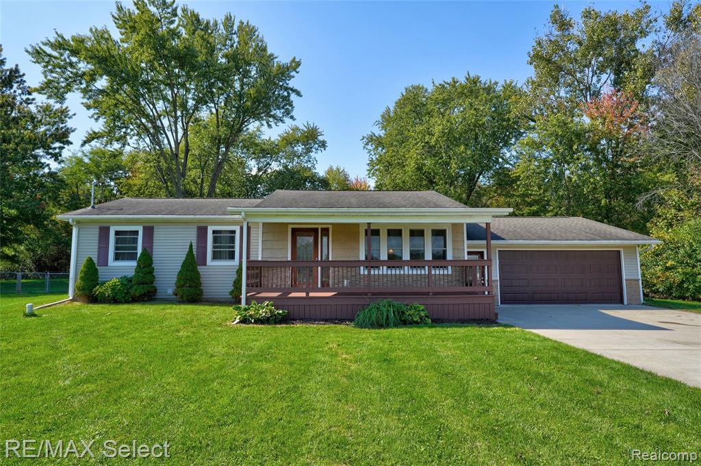 6431 N Webster Road Property Photo 1