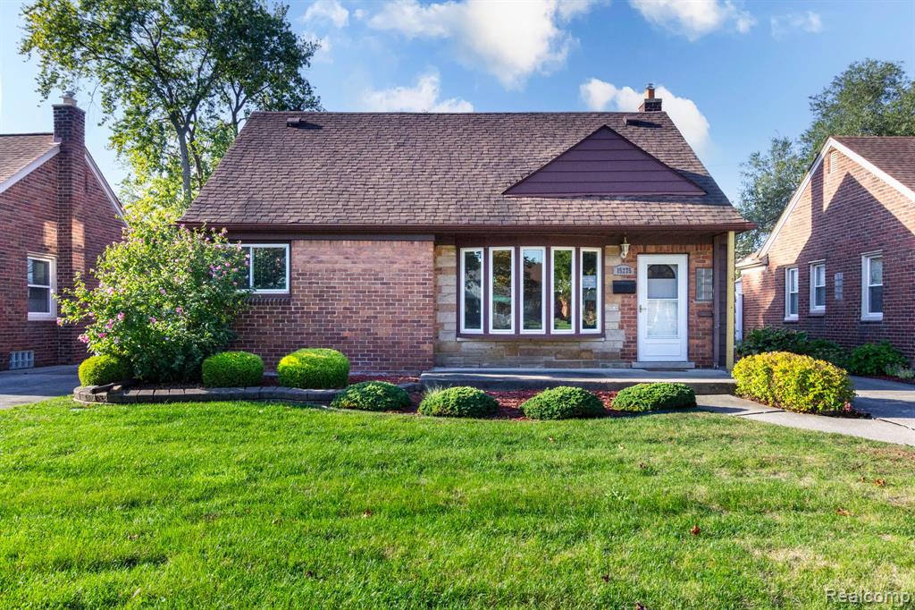 15275 Champaign Road Property Photo 1