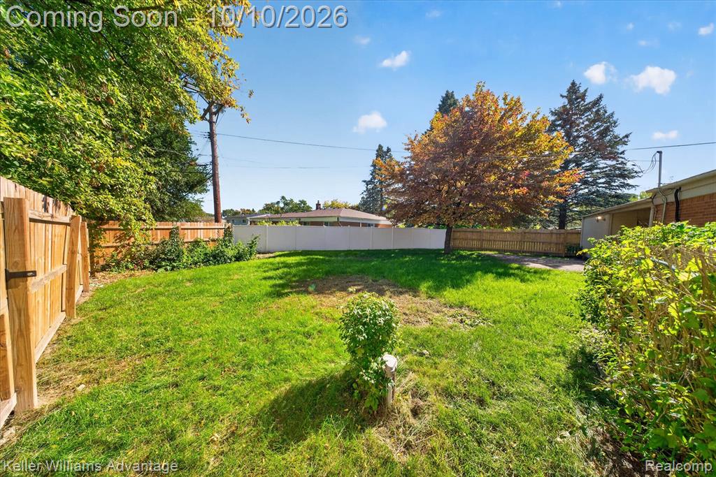 41881 Quince Drive Property Photo 27