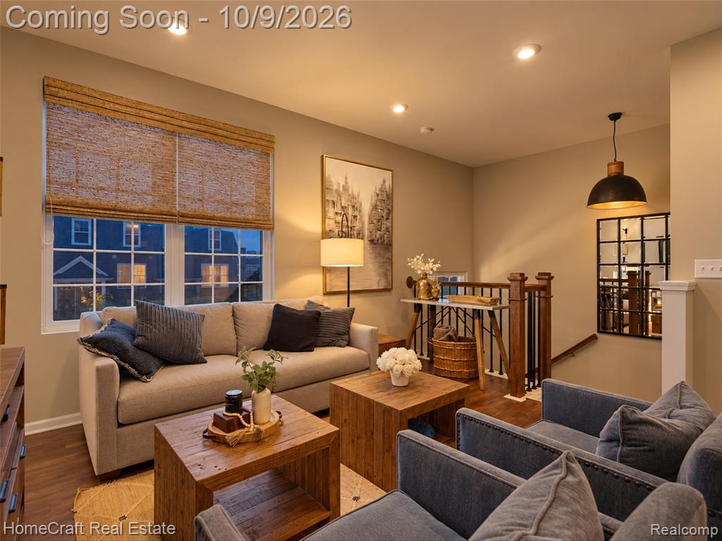 220 N Sydney Court Property Photo 8