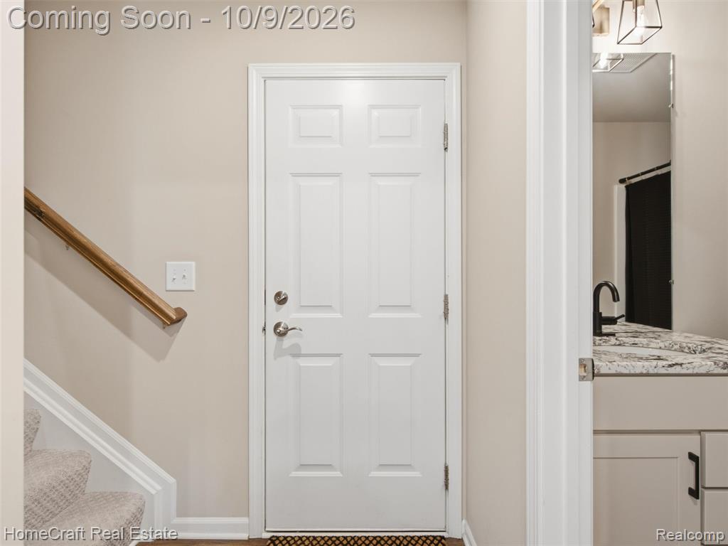 220 N Sydney Court Property Photo 25