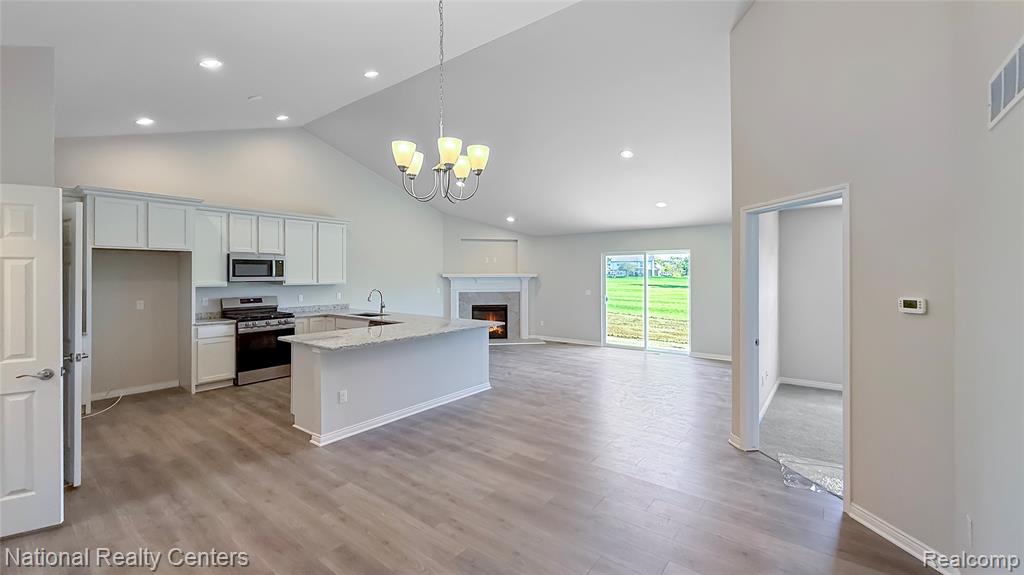 360 Devonshire (move In Ready) Drive Property Photo 10