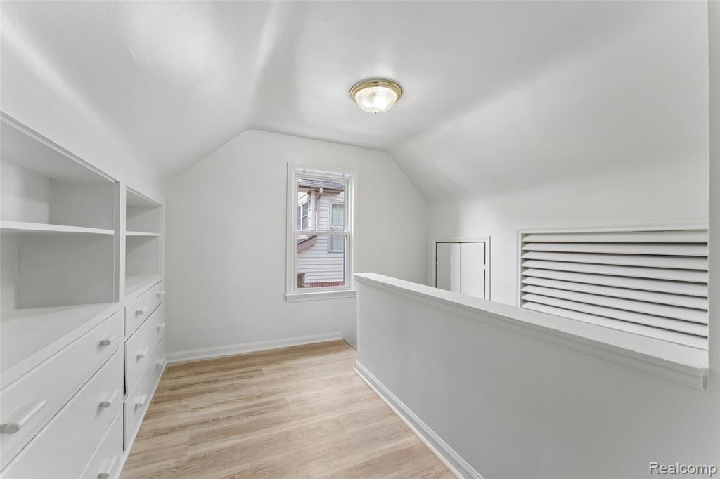 21248 Audette Street Property Photo 13