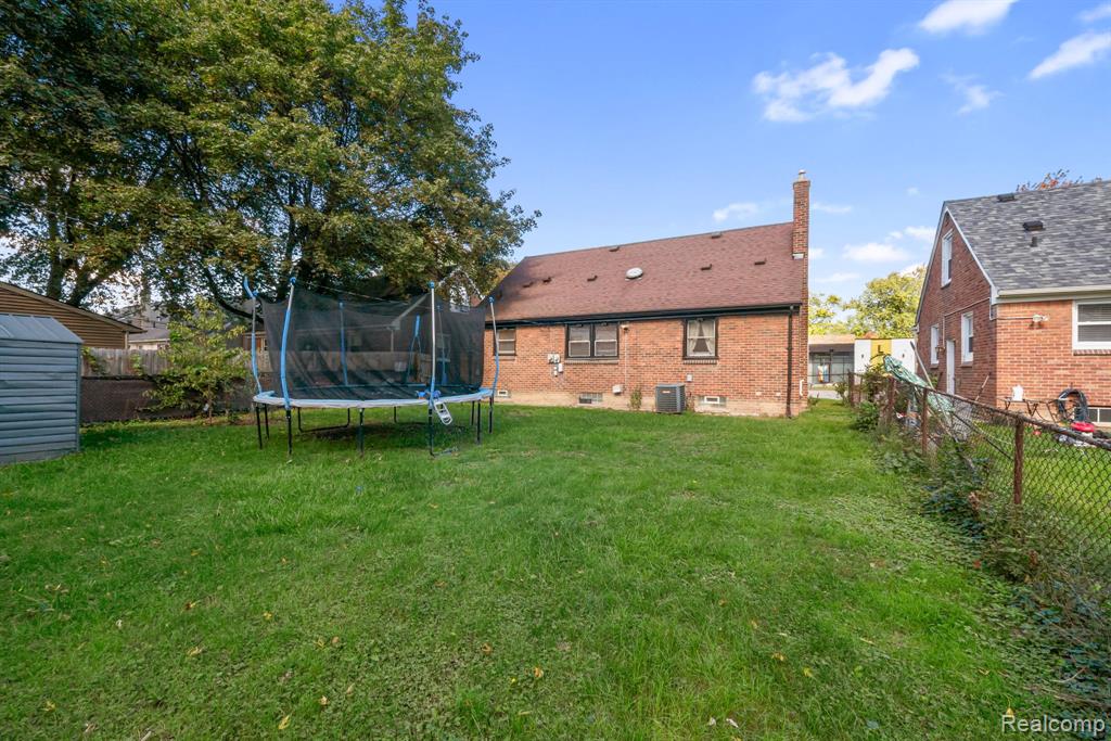 13135 W Eleven Mile Road Property Photo 2