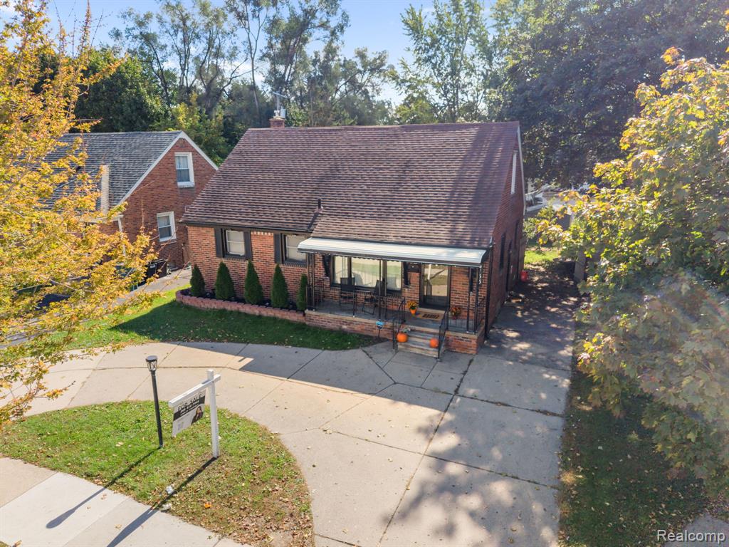 13135 W Eleven Mile Road Property Photo 44