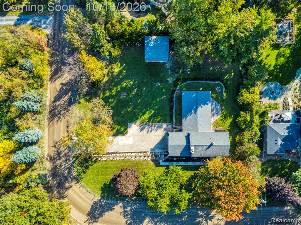852 E Gunn Road Property Photo 5