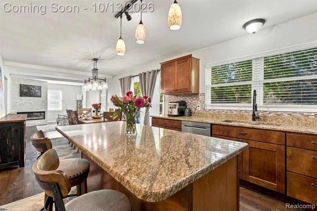 852 E Gunn Road Property Photo 14