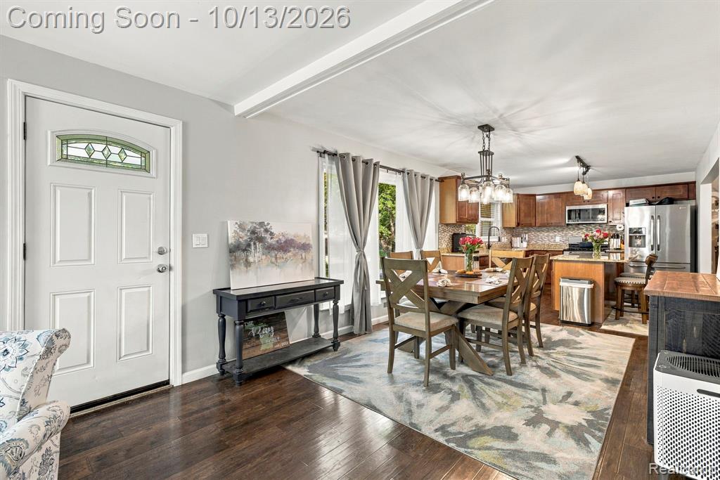 852 E Gunn Road Property Photo 15