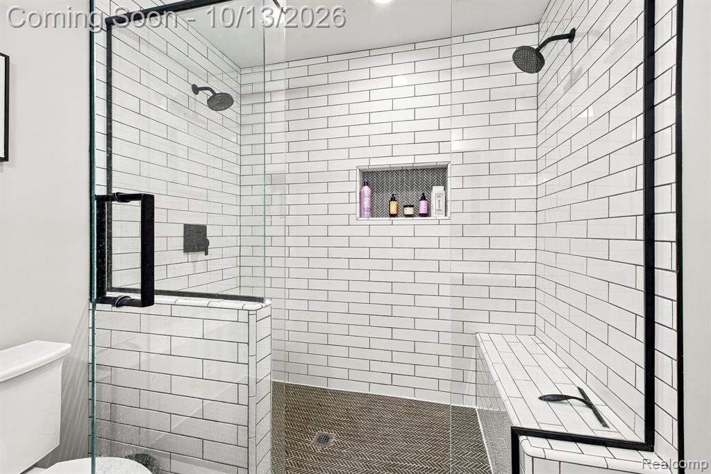 852 E Gunn Road Property Photo 19