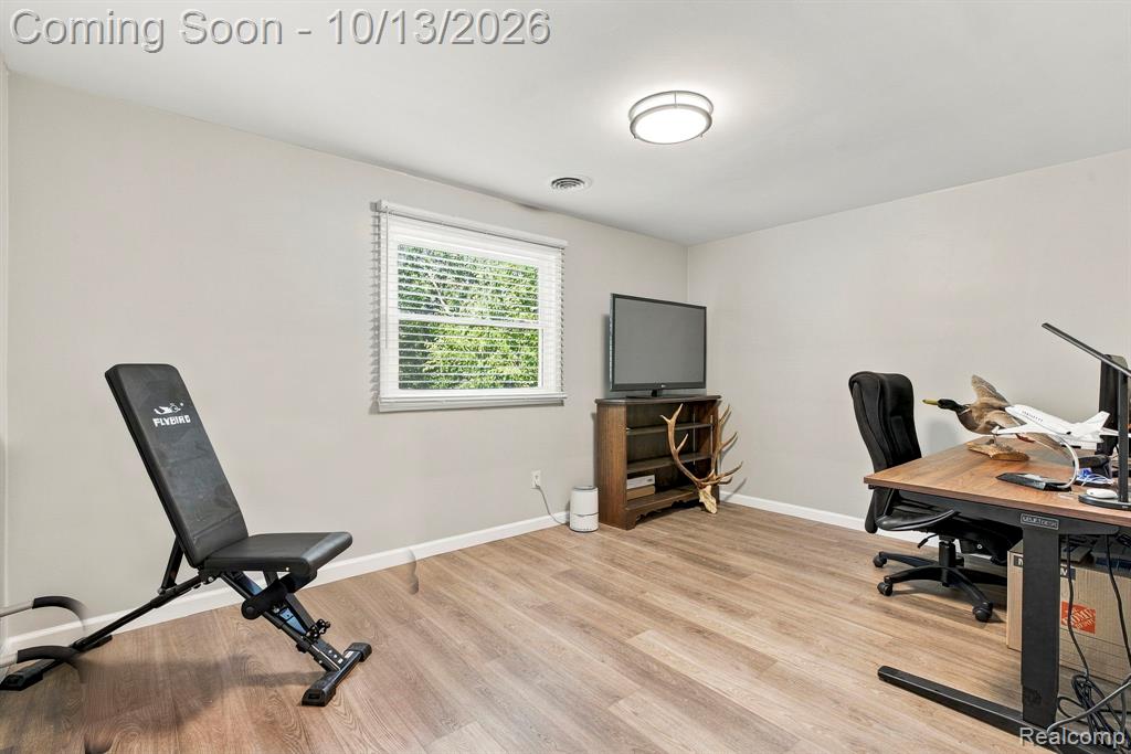 852 E Gunn Road Property Photo 31