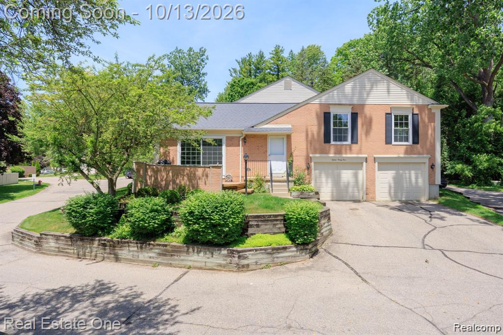 1534 Hidden Valley Lane Property Photo 1