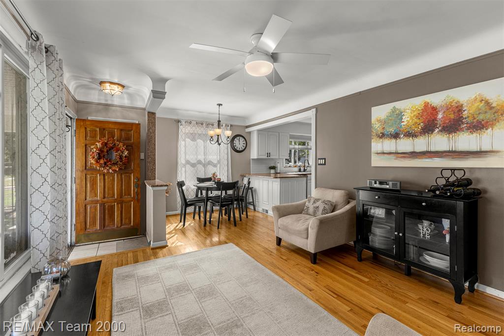 19195 Snow Avenue Property Photo 7