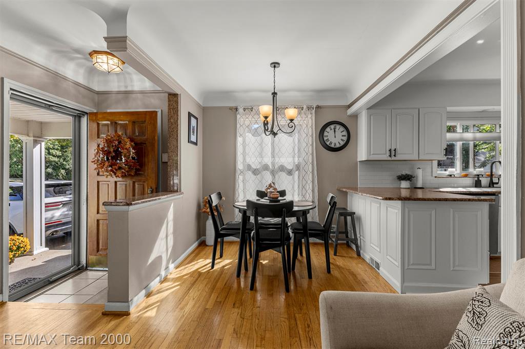 19195 Snow Avenue Property Photo 10