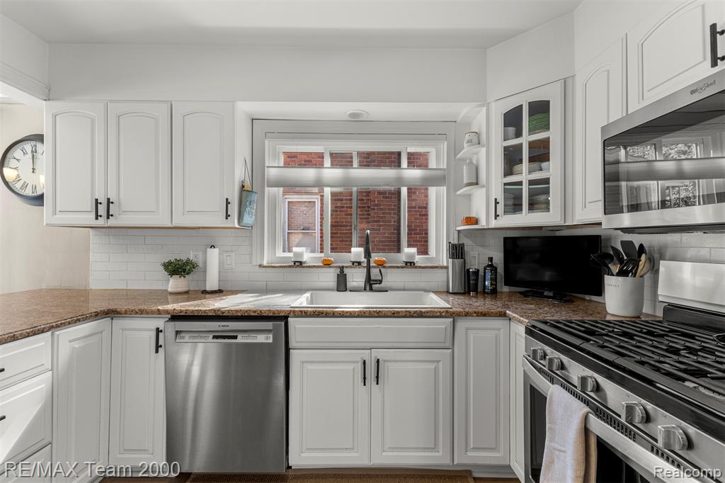 19195 Snow Avenue Property Photo 18