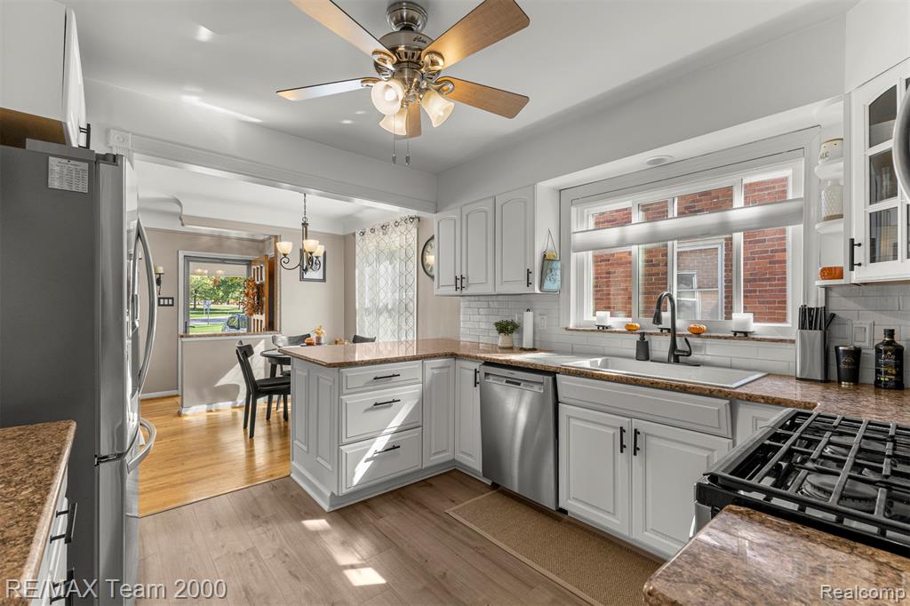 19195 Snow Avenue Property Photo 19