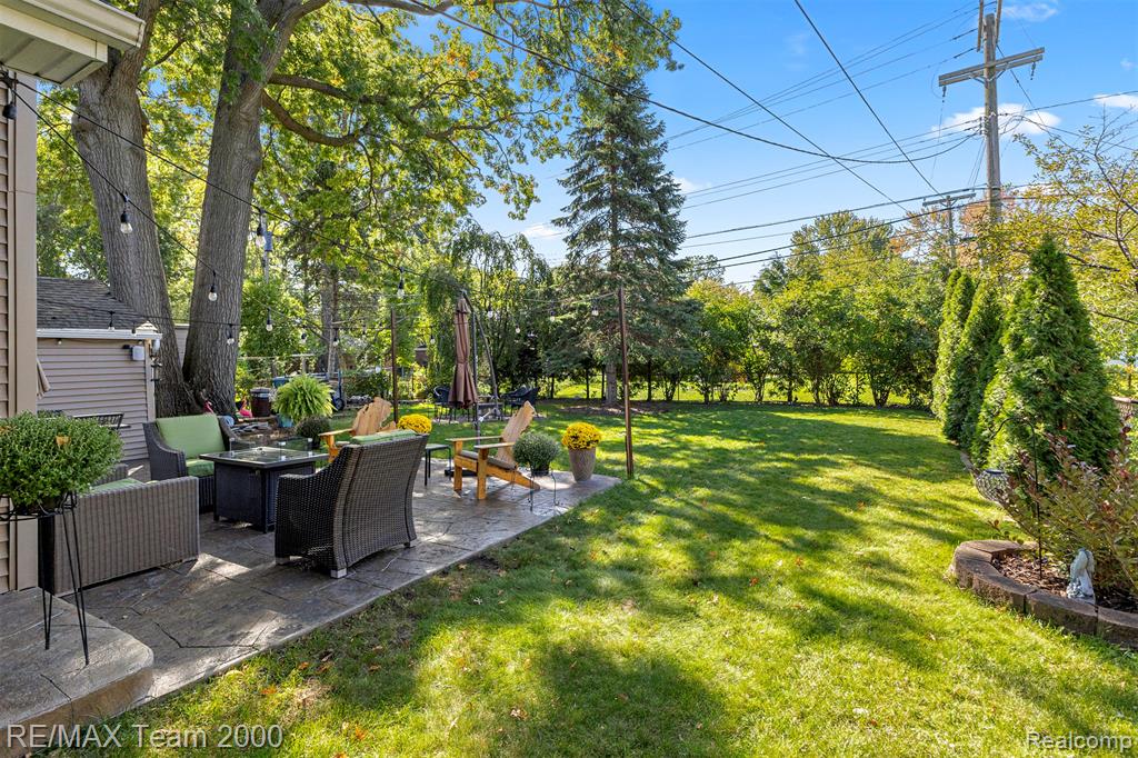 19195 Snow Avenue Property Photo 48