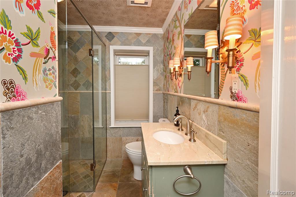 209 Chesterfield Avenue Property Photo 14