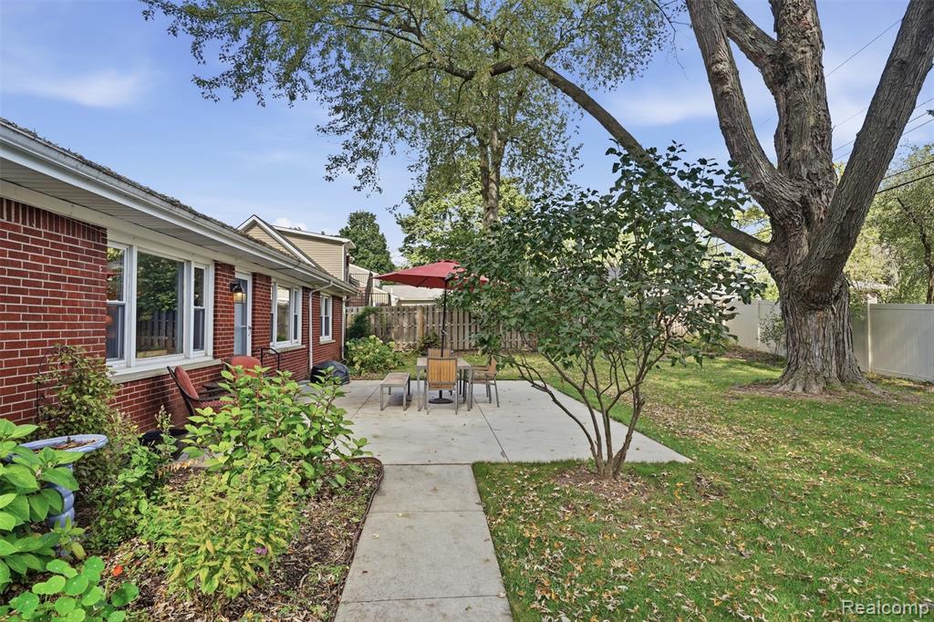 88 Greenside Avenue Property Photo 37