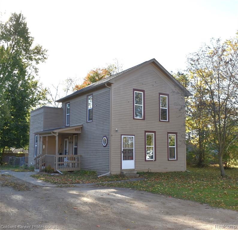 4729 1st Street Property Photo 1
