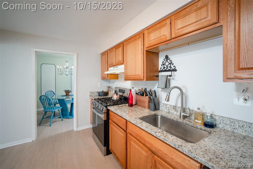 19655 Saxton Avenue Property Photo 5