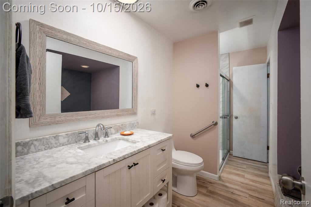 19655 Saxton Avenue Property Photo 20