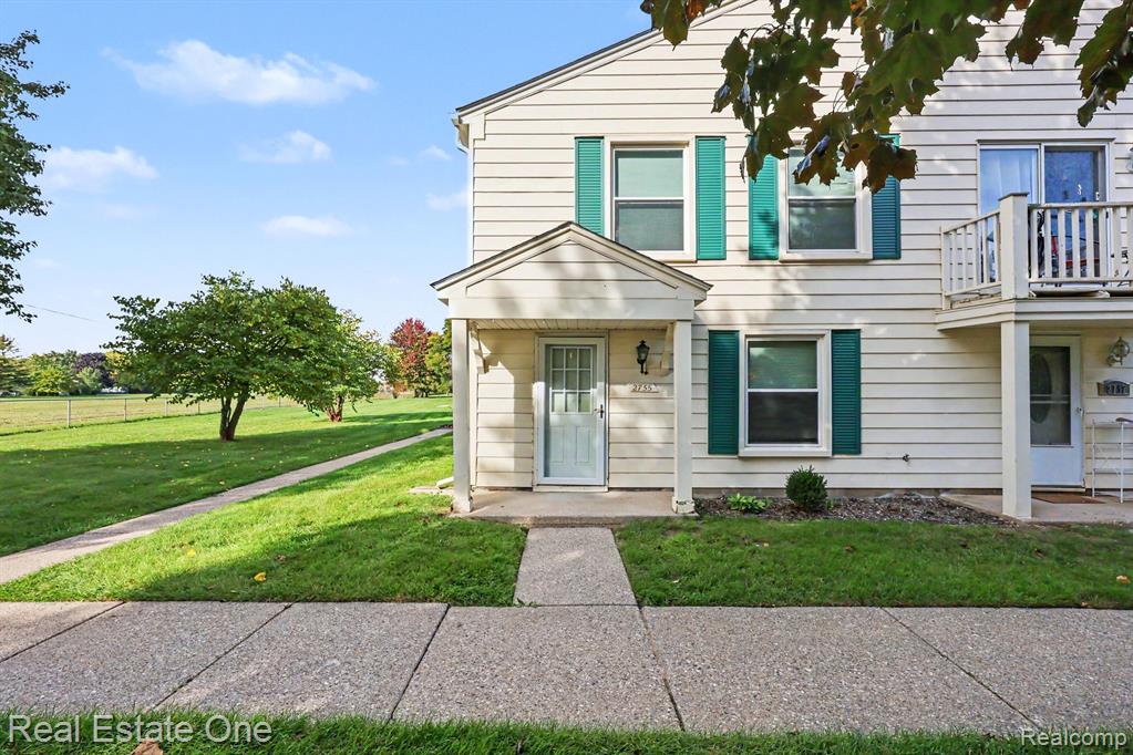 2755 Fox Hollow Court Property Photo 1