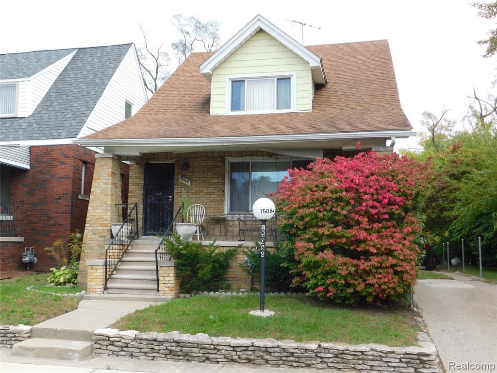 15064 Pinehurst Street Property Photo 1