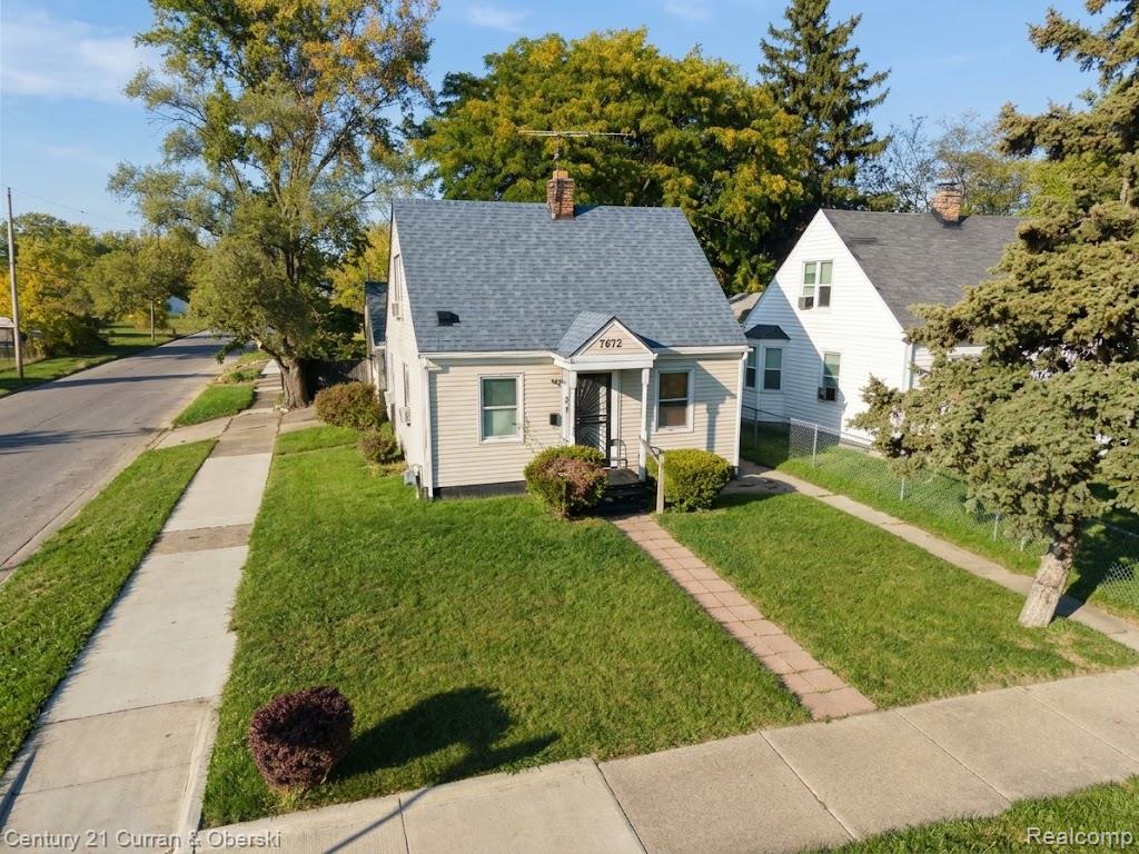 7672 W Outer Drive Property Photo 12