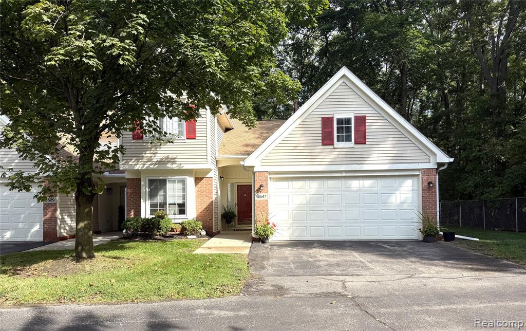 6541 Pembrook Drive Property Photo 1