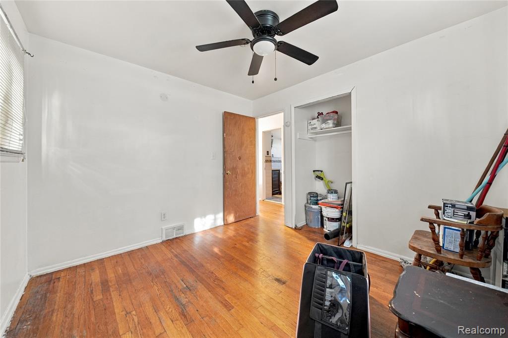 3933 11th Street Property Photo 18