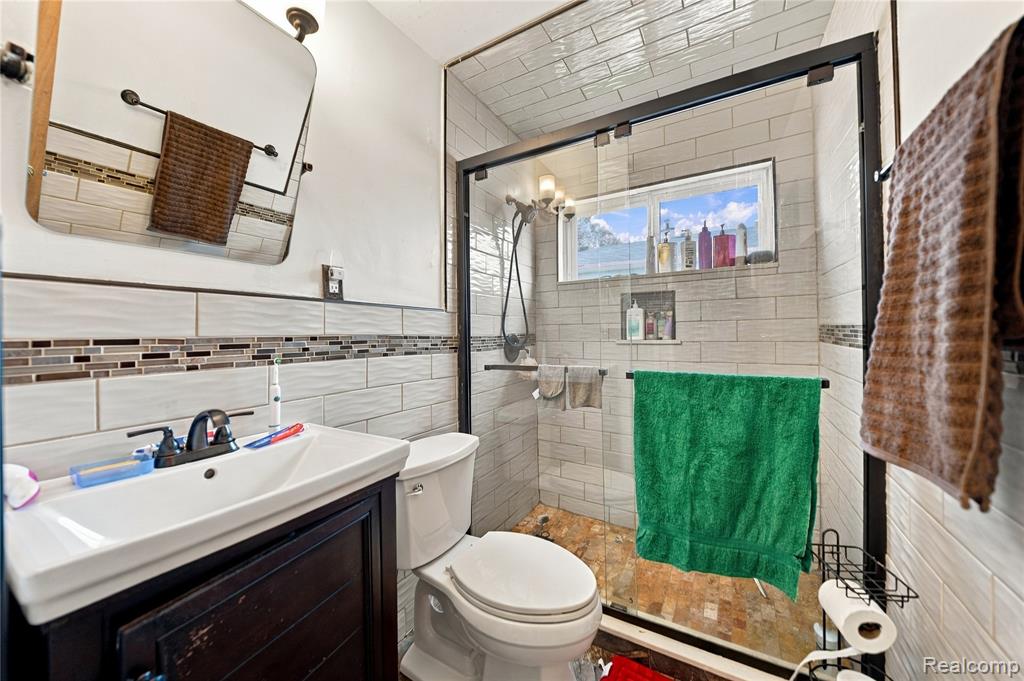 3933 11th Street Property Photo 20