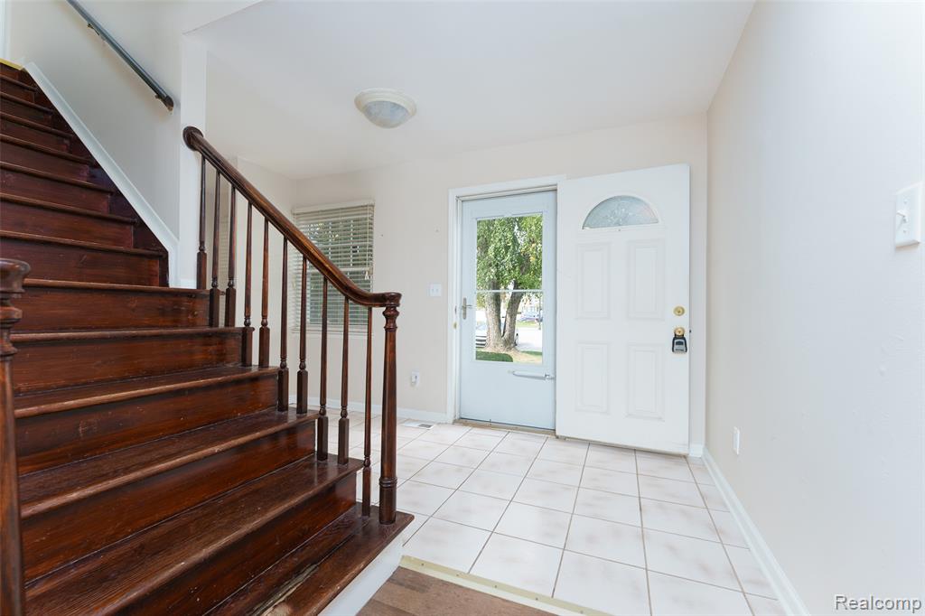 24801 Olde Orchard Street Property Photo 3