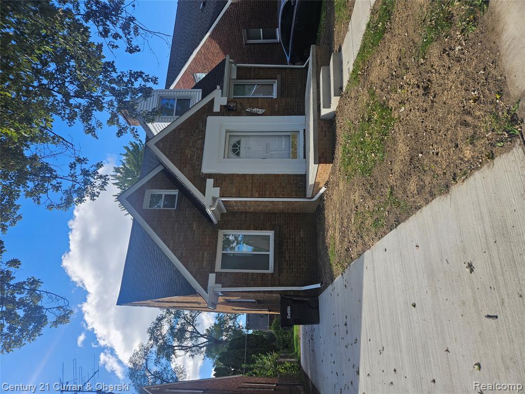 16755 Rutherford Street Property Photo 1